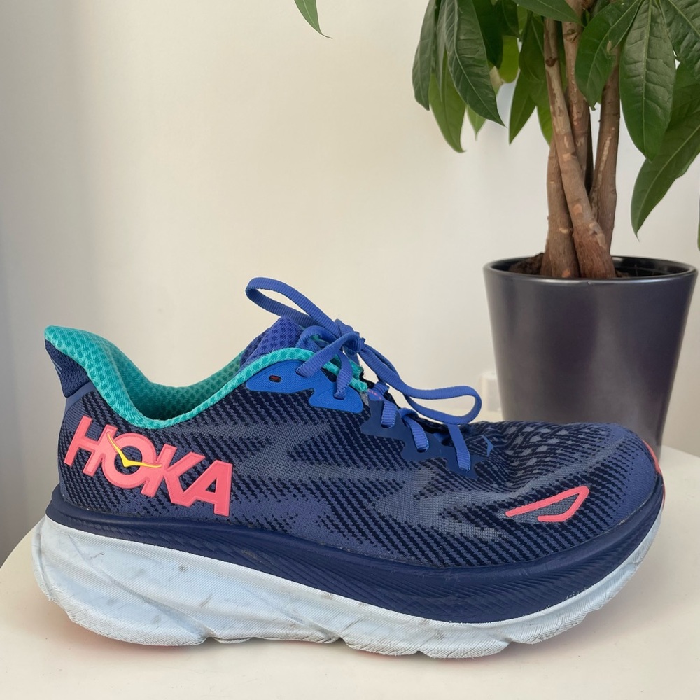 Women Size 8 HOKA Clifton 9 'Bellwether Blue' Running Shoes